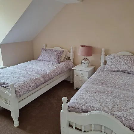 3 Riverwalk, Town ويكلو